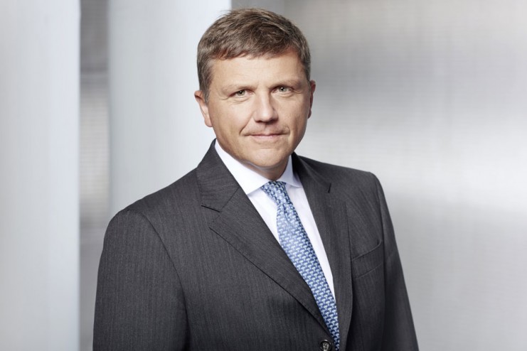 Stephan Sturm übernimmt Vorstandsvorsitz bei Fresenius – Dr. Ulf M. Schneider verlässt Unternehmen auf eigenen Wunsch